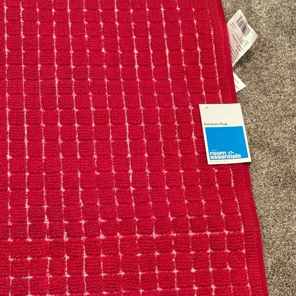 Target Red Accent Rug NWT - Picture 2 of 8